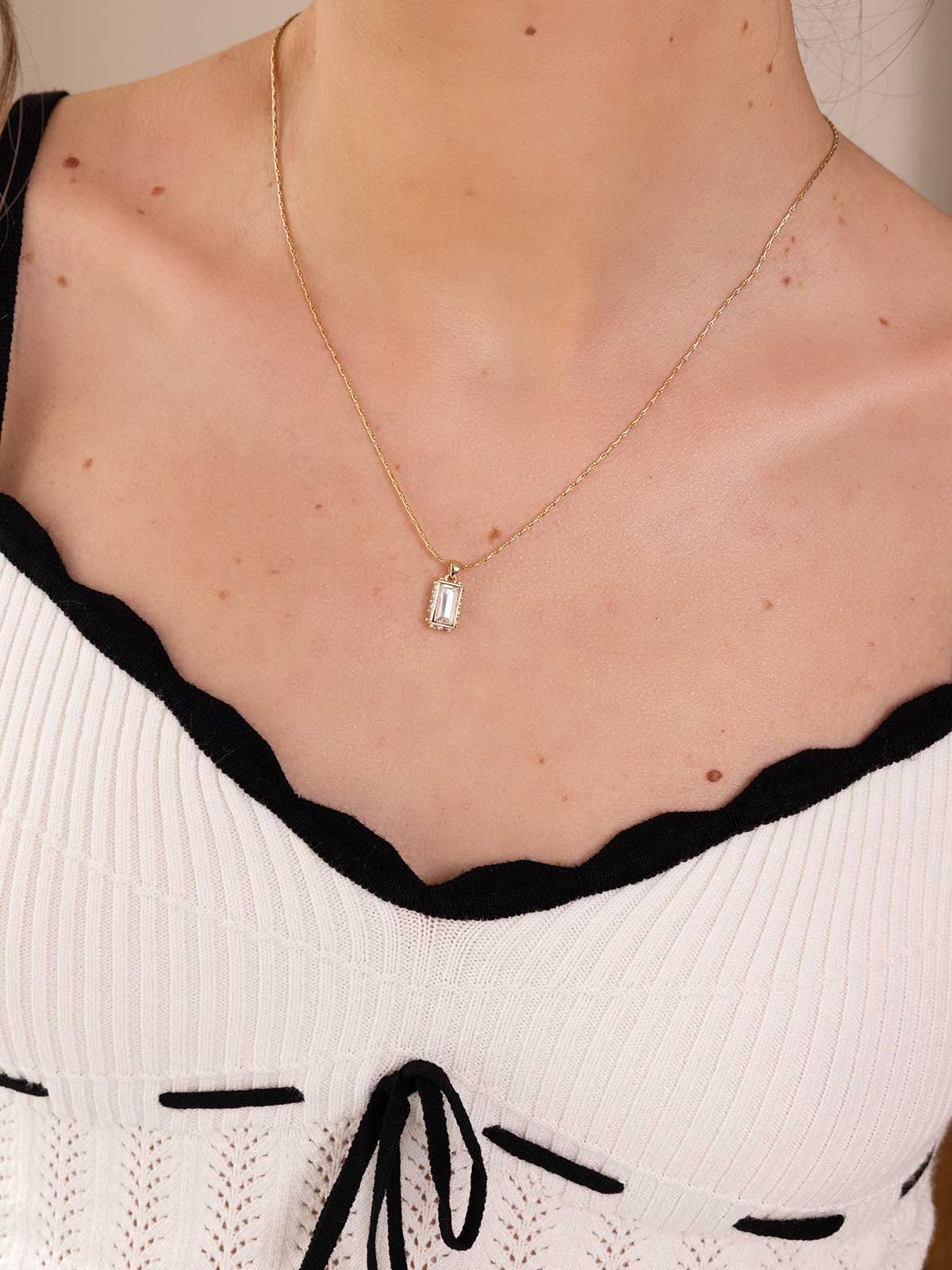Emerald Pendant - Image 4
